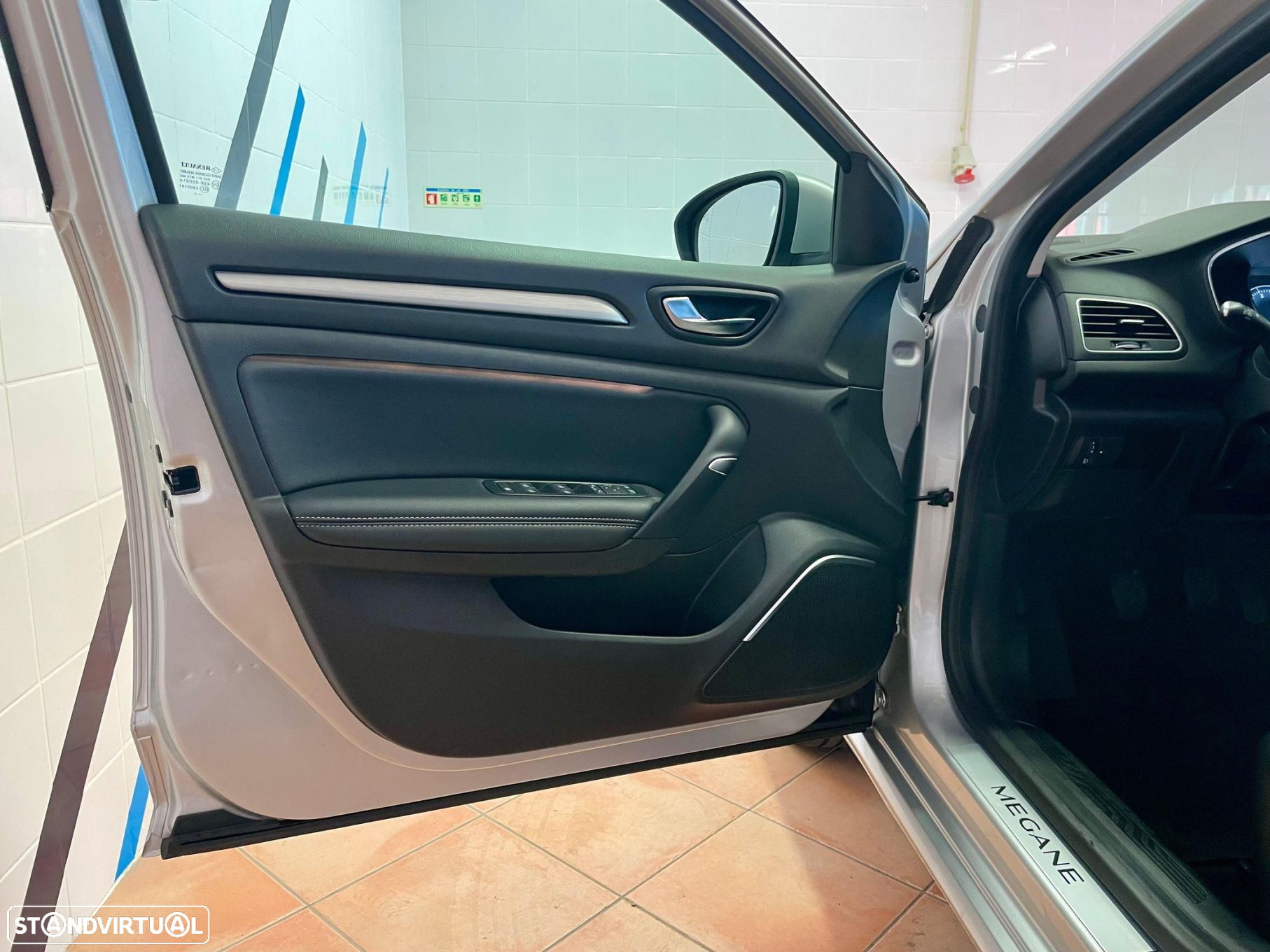 Renault Mégane ENERGY TCe 130 INTENS - 13