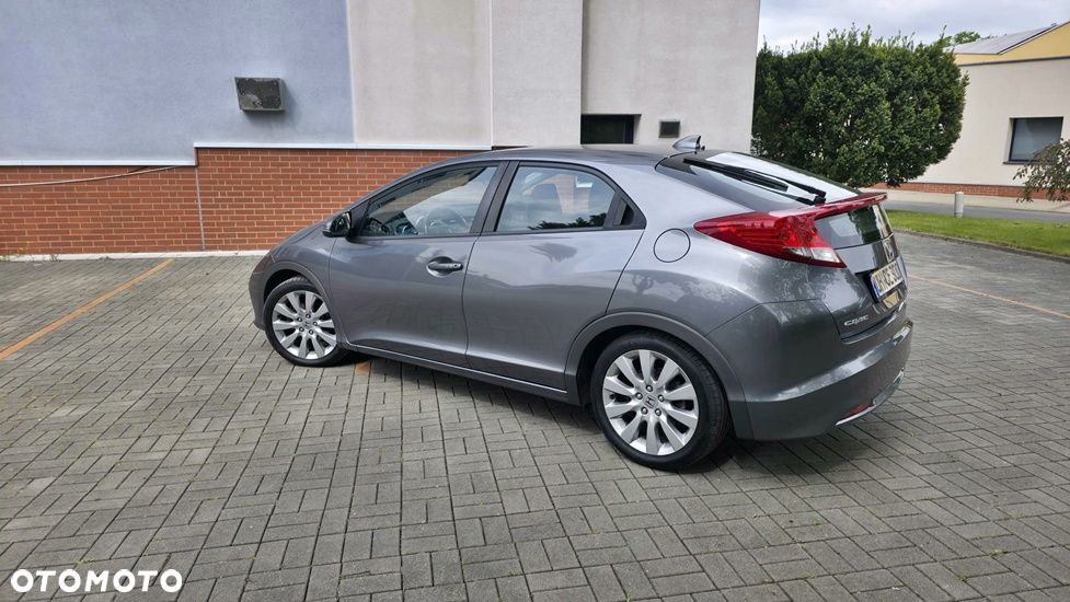 Honda Civic 1.8 i-VTEC Executive - 9