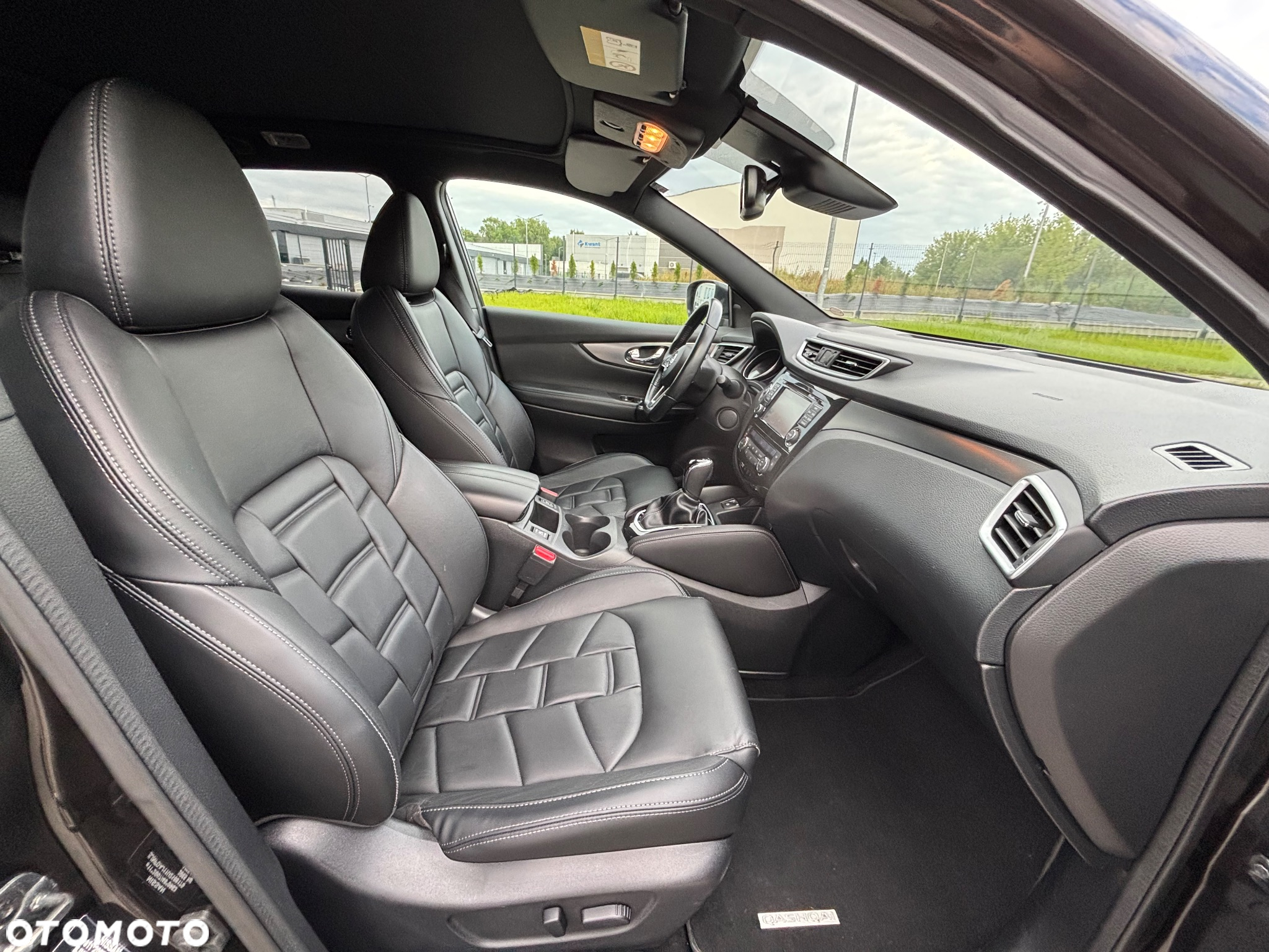 Nissan Qashqai 1.6 dCi Xtronic TEKNA - 19