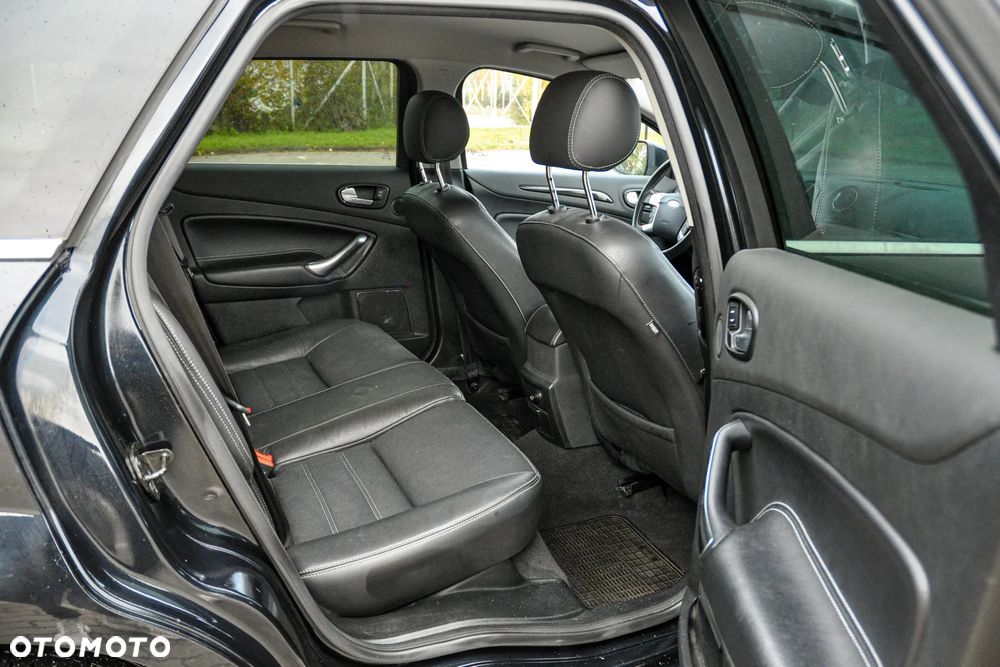 Ford Mondeo 2.0 TDCi Titanium - 12