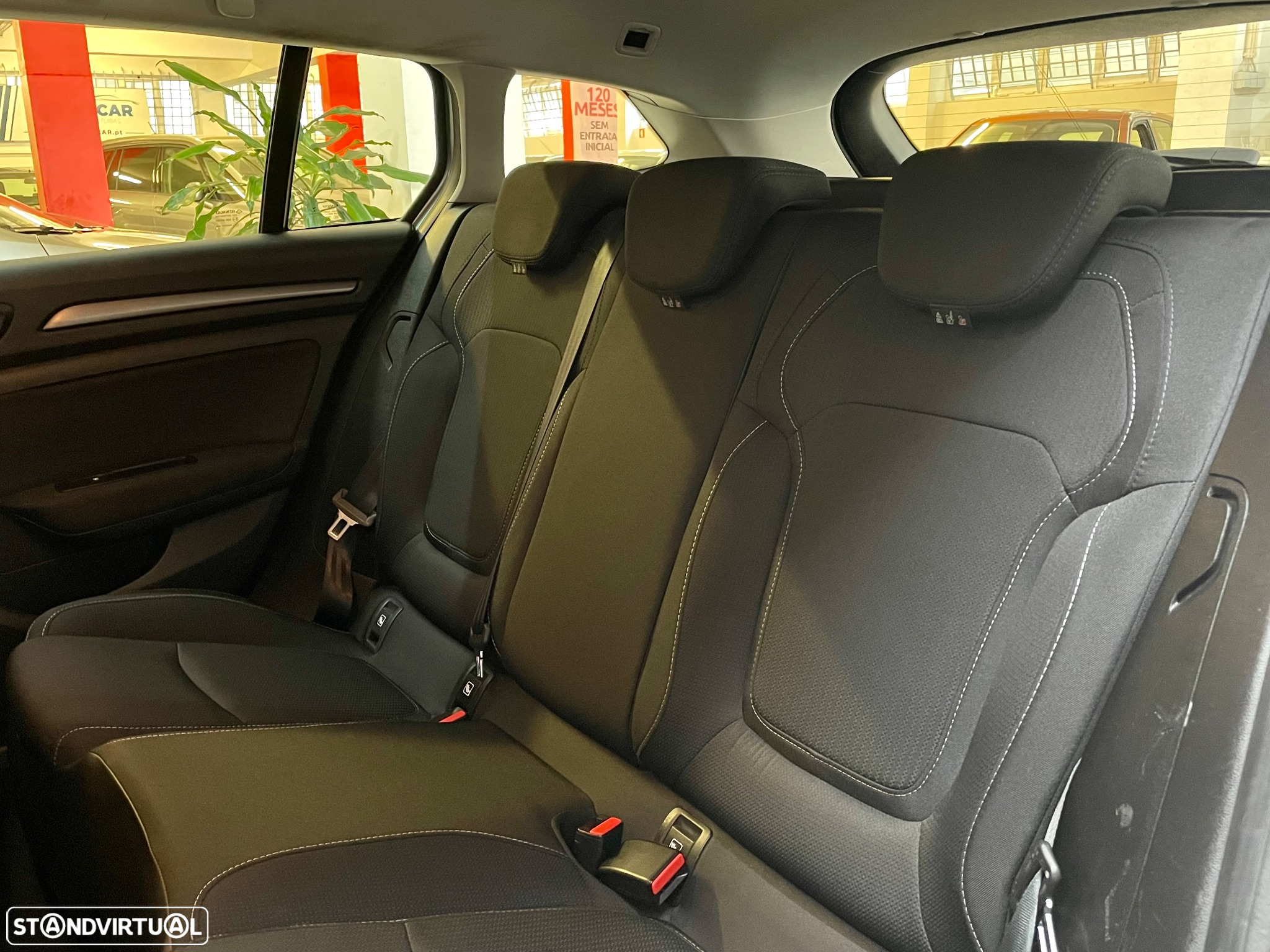 Renault Mégane Sport Tourer BLUE dCi 115 INTENS - 27