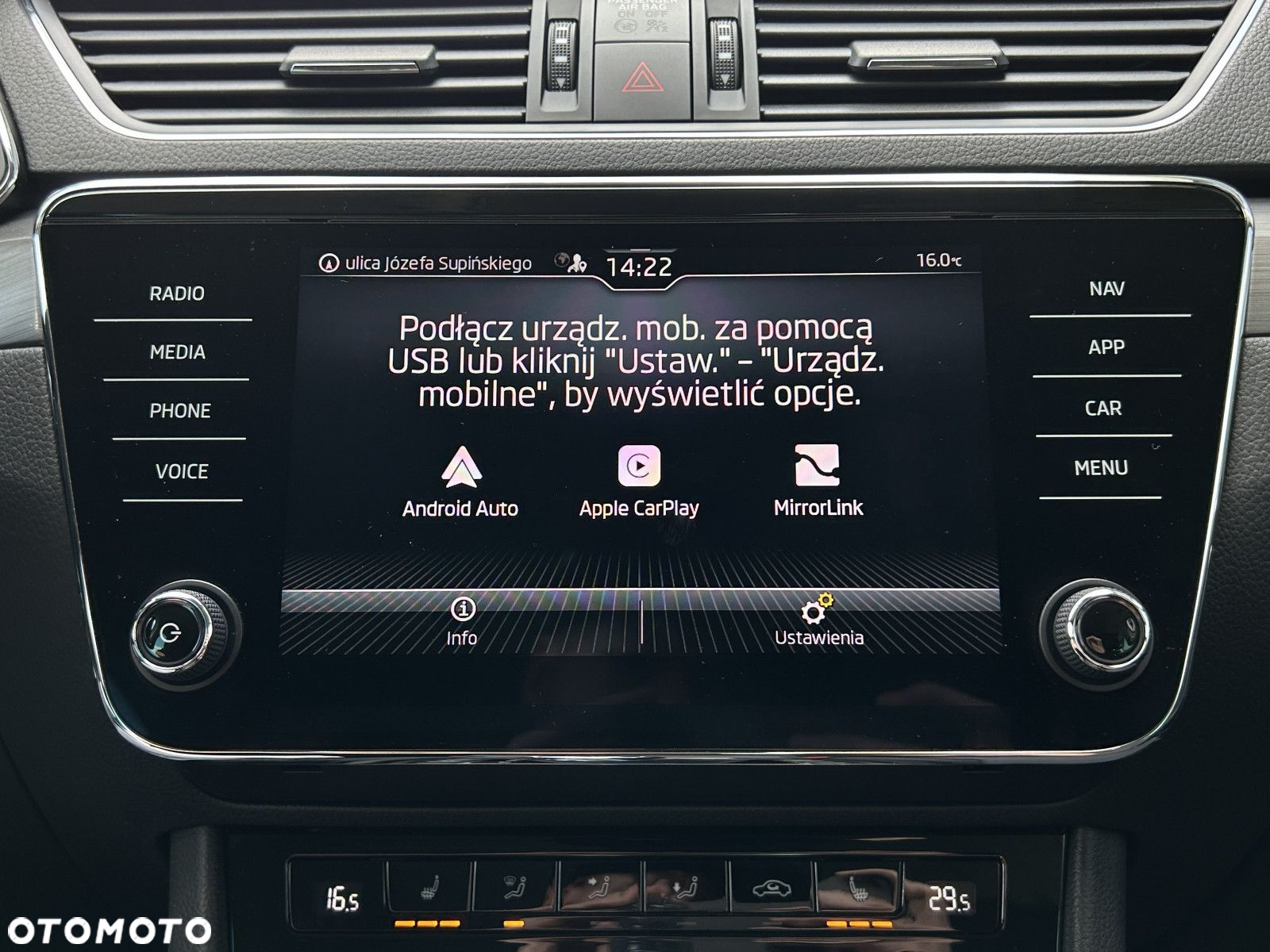 Skoda Superb 2.0 TSI Style DSG - 32