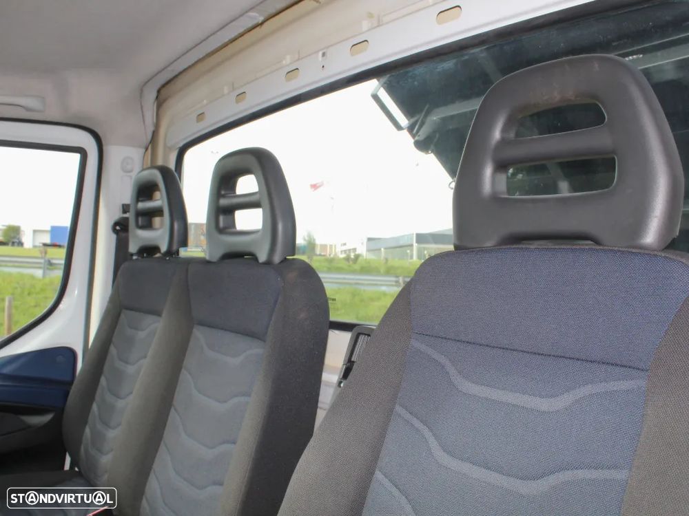 Iveco 35C12 Aut TriBascula com IVA de 2020 - 13