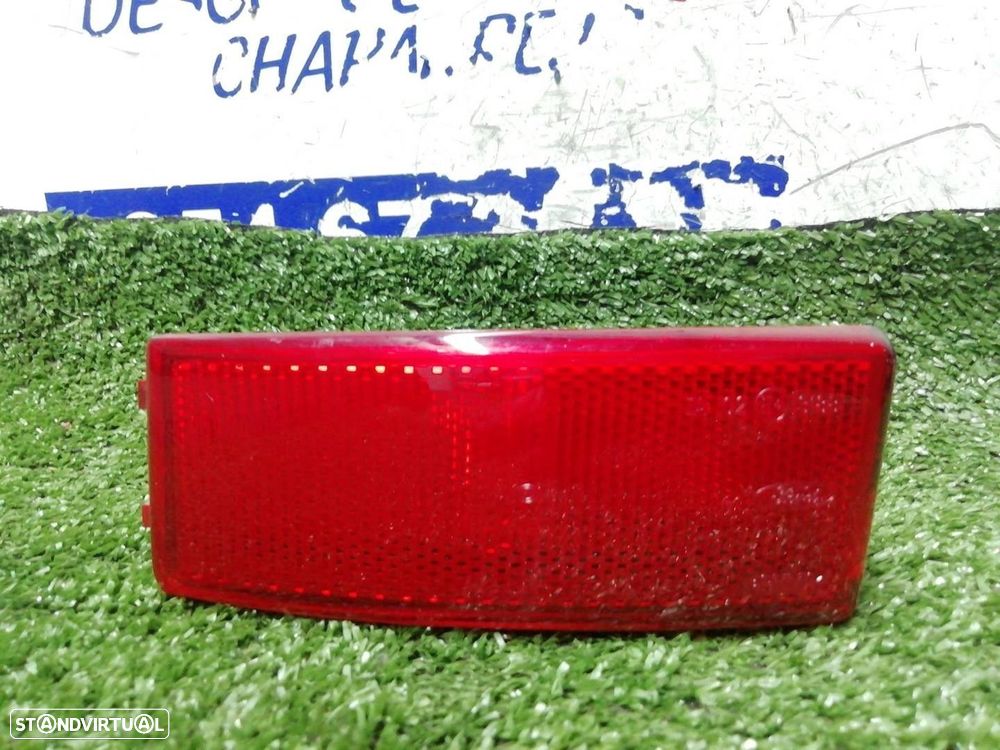 FAROLIM TRASEIRO ESQUERDO PARA-CHOQUES FORD FOCUS C-MAX 2004 - - 3
