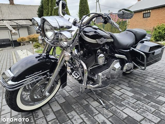 Harley-Davidson Touring Road King - 1