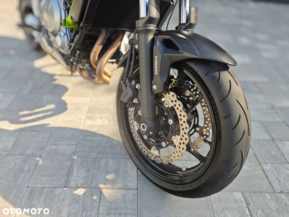 Kawasaki Z 650 - 15