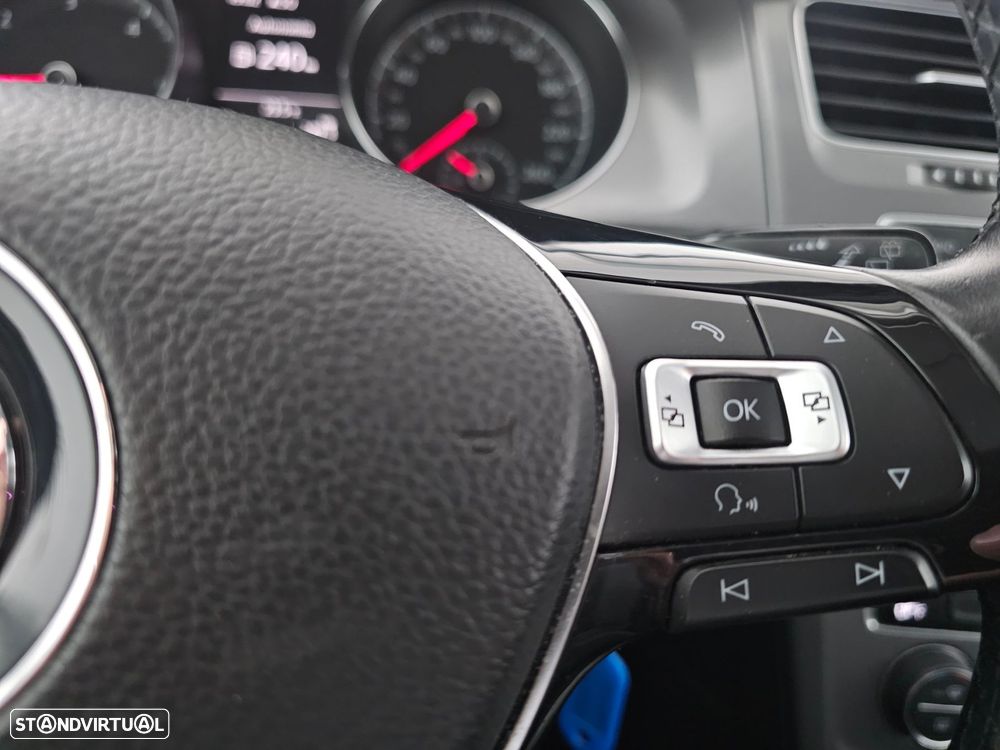 VW Golf 1.6 TDI Trendline - 20