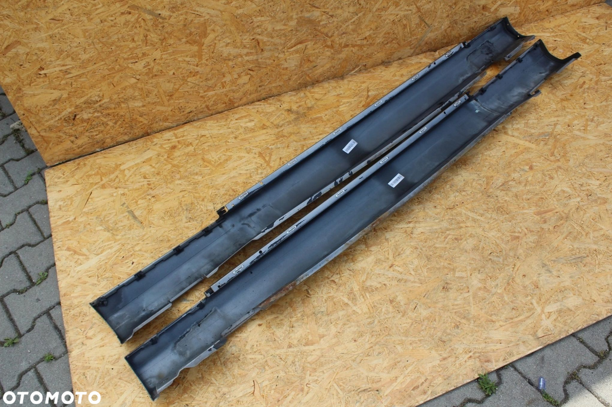 Nakładki na progi Mercedes w209 CLK Kolor C723 - 7