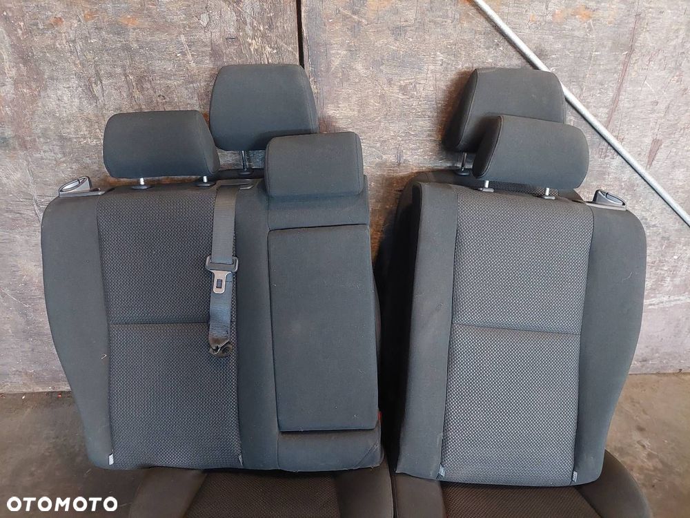 FOTELE KOMPLET LEWY PRAWY KANAPA TYŁ + BOCZKI  TOYOTA AVENSIS T25 - 5