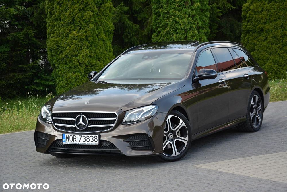 Mercedes-Benz Klasa E 250 9G-TRONIC - 1