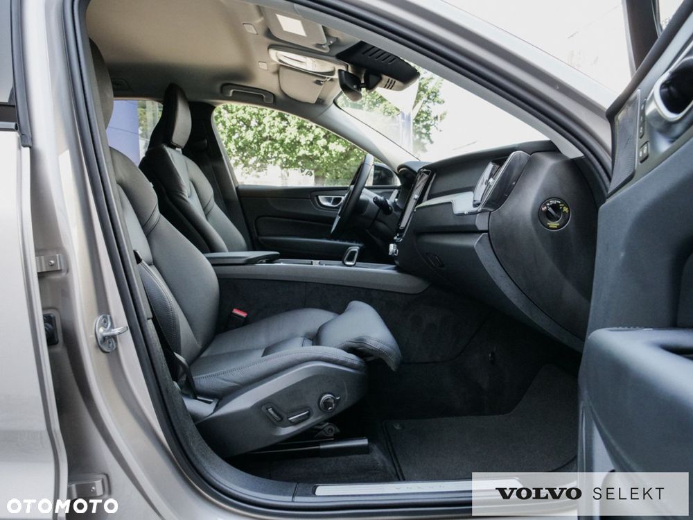 Volvo XC 60 - 30