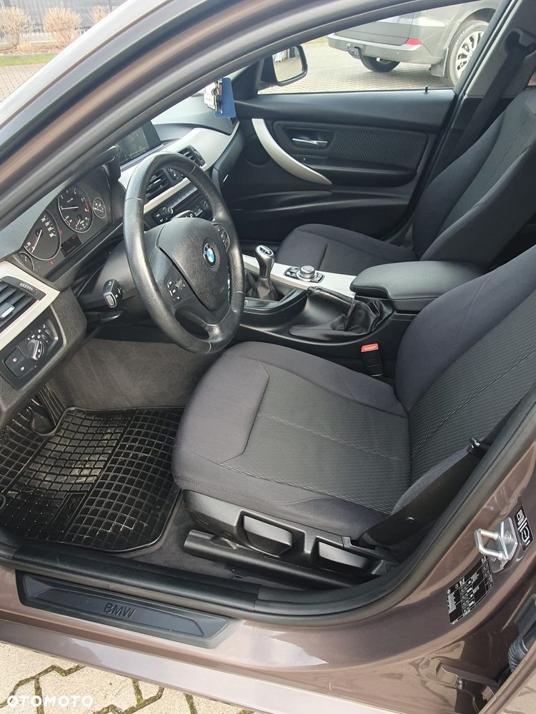 BMW Seria 3 316d - 9