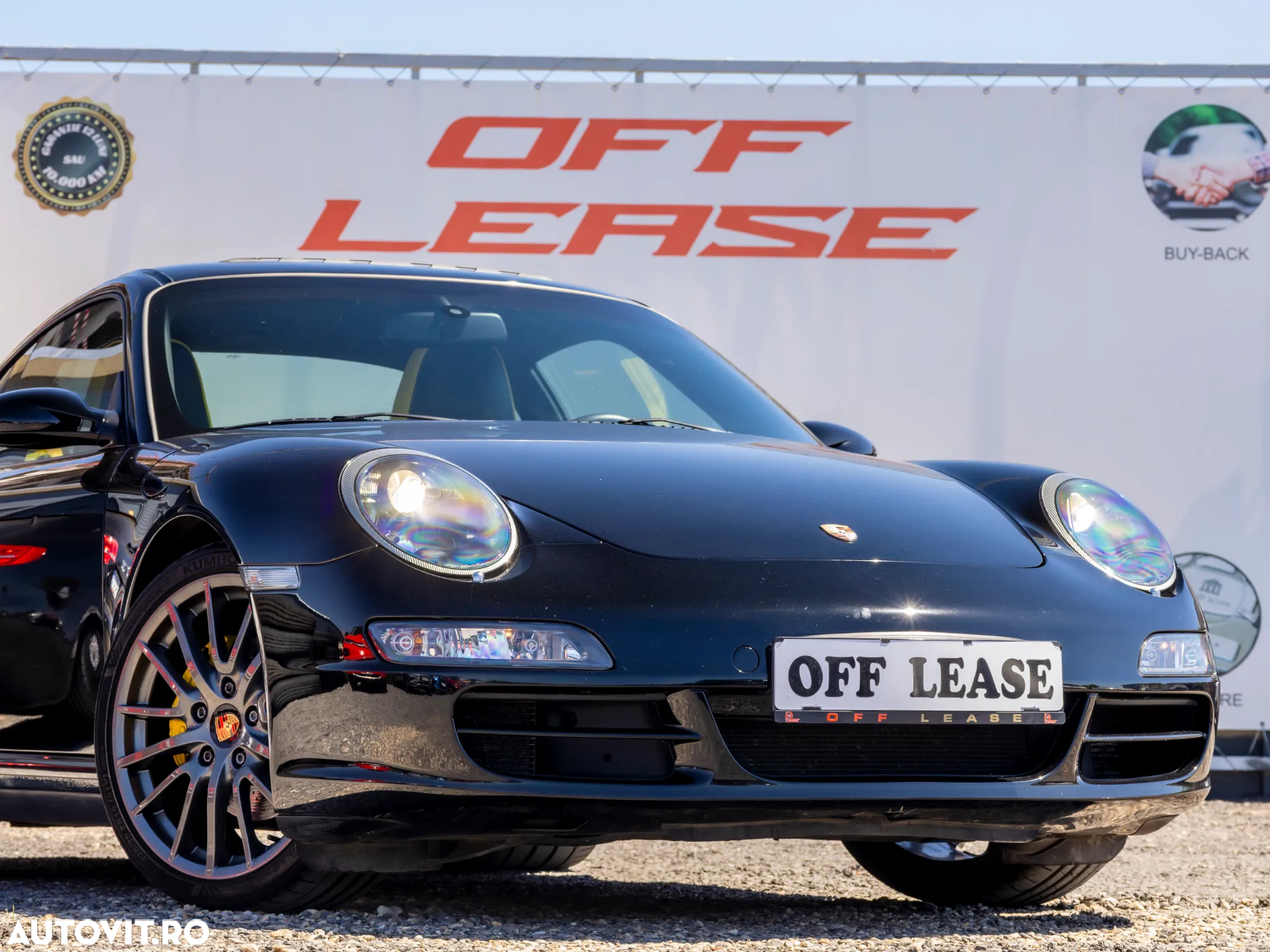 Porsche 911 Carrera 4 Tiptronic S - 12