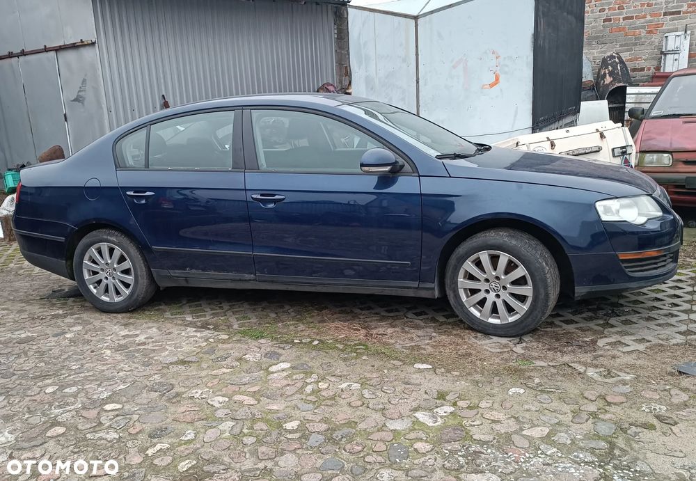 VW Passat B6 2,0 TDI BKP BKD Wszystkie części Silnik Zawieszenie Maska Drzwi Koła Fotele - 9