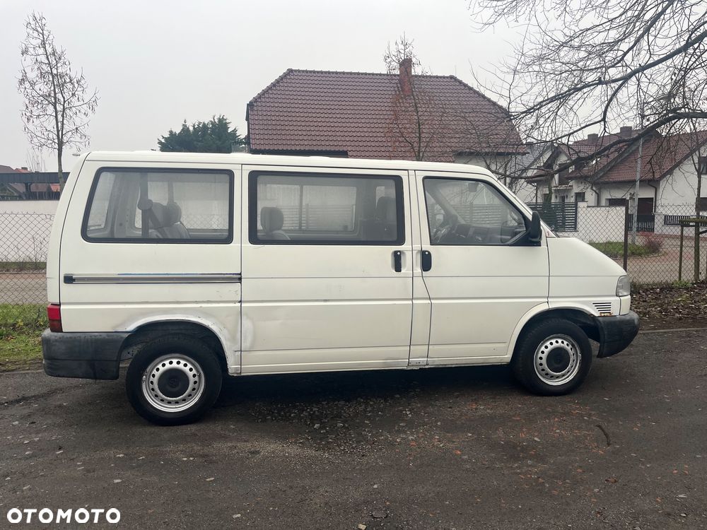 Volkswagen Caravelle Basis / CL - 4