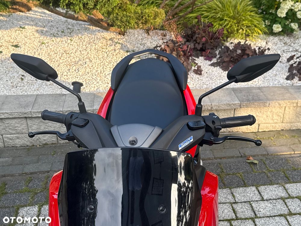 Yamaha NMAX - 5