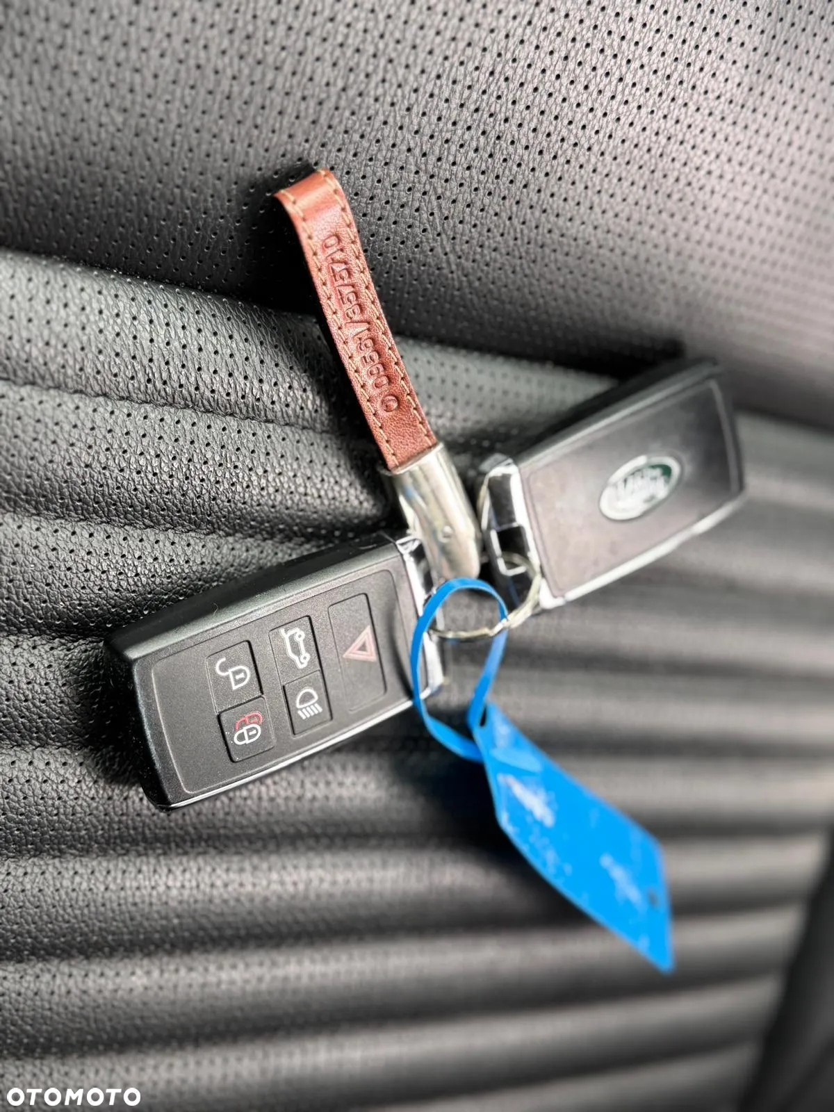 Land Rover Discovery Sport - 30