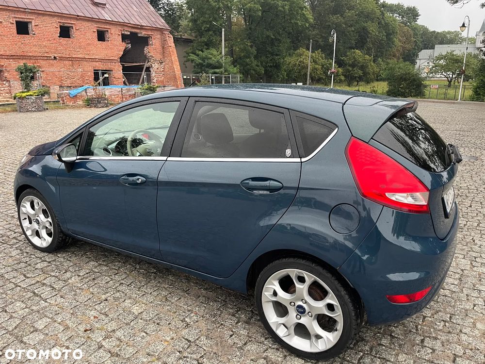 Ford Fiesta - 4