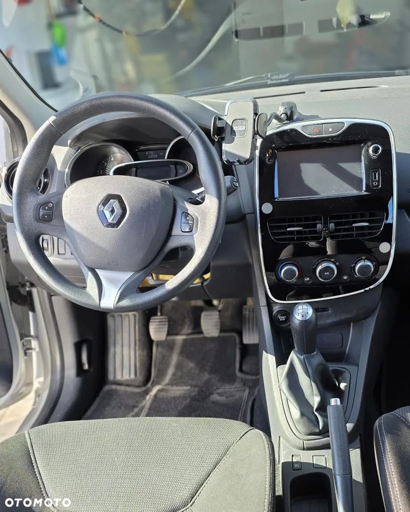 Renault Clio - 5