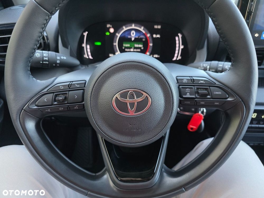 Toyota Yaris Hybrid 1.5 Style - 11