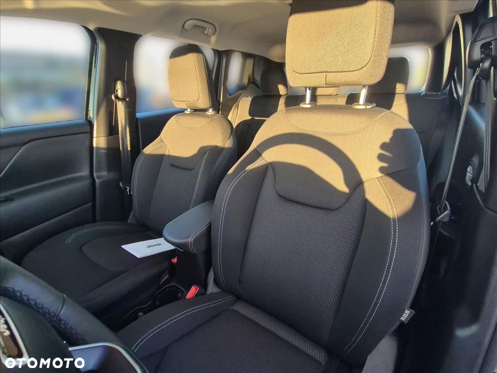 Jeep Renegade 1.5 T4 mHEV FWD S&S DCT - 17