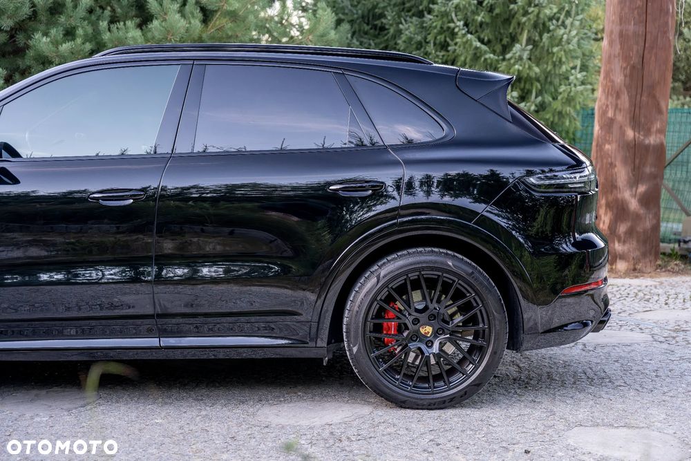 Porsche Cayenne GTS - 10