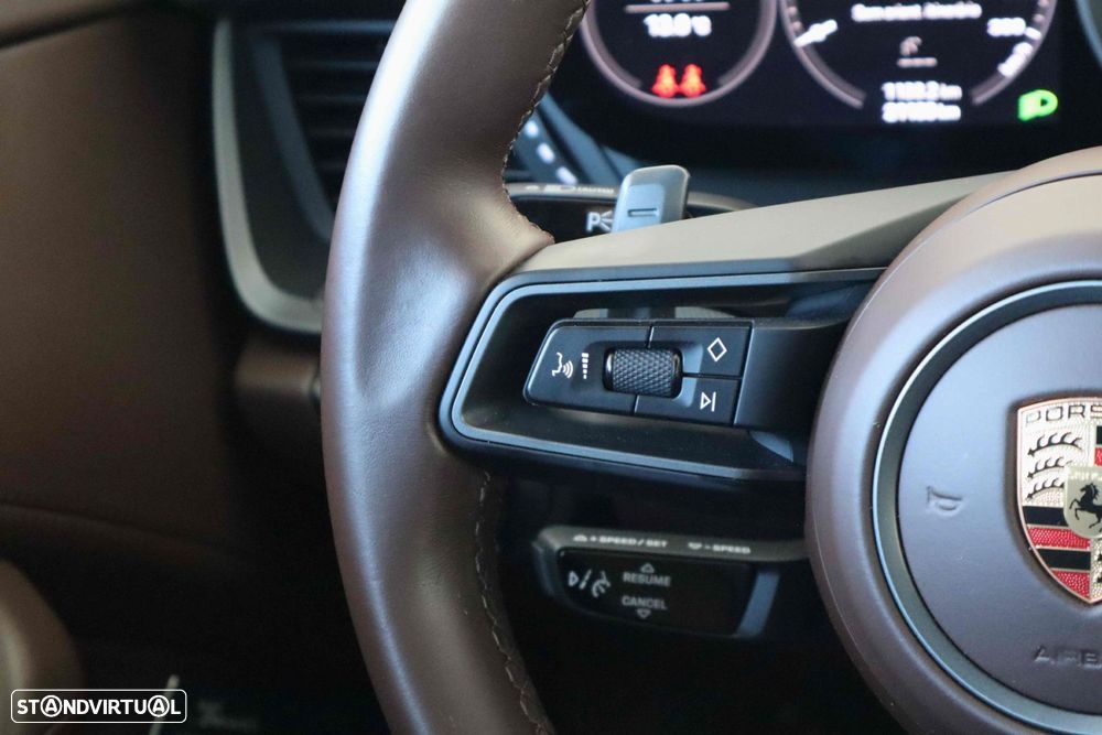 Porsche 911 (992) Carrera 4 PDK - 24