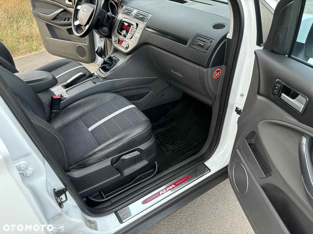 Ford Kuga 2.0 TDCi Trend - 25