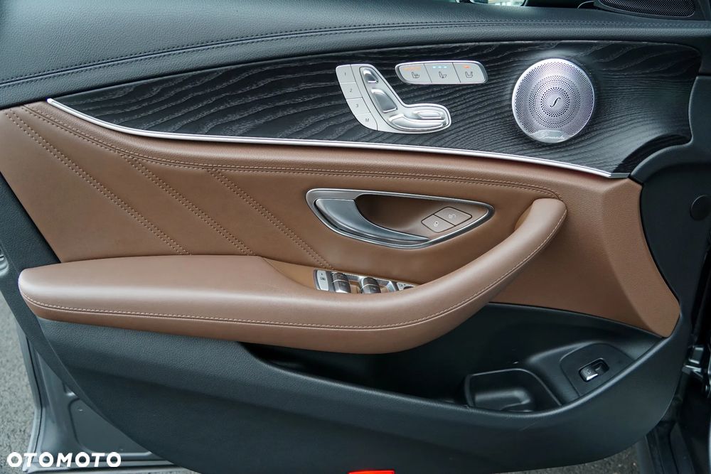 Mercedes-Benz Klasa E AMG 53 4-Matic+ - 18