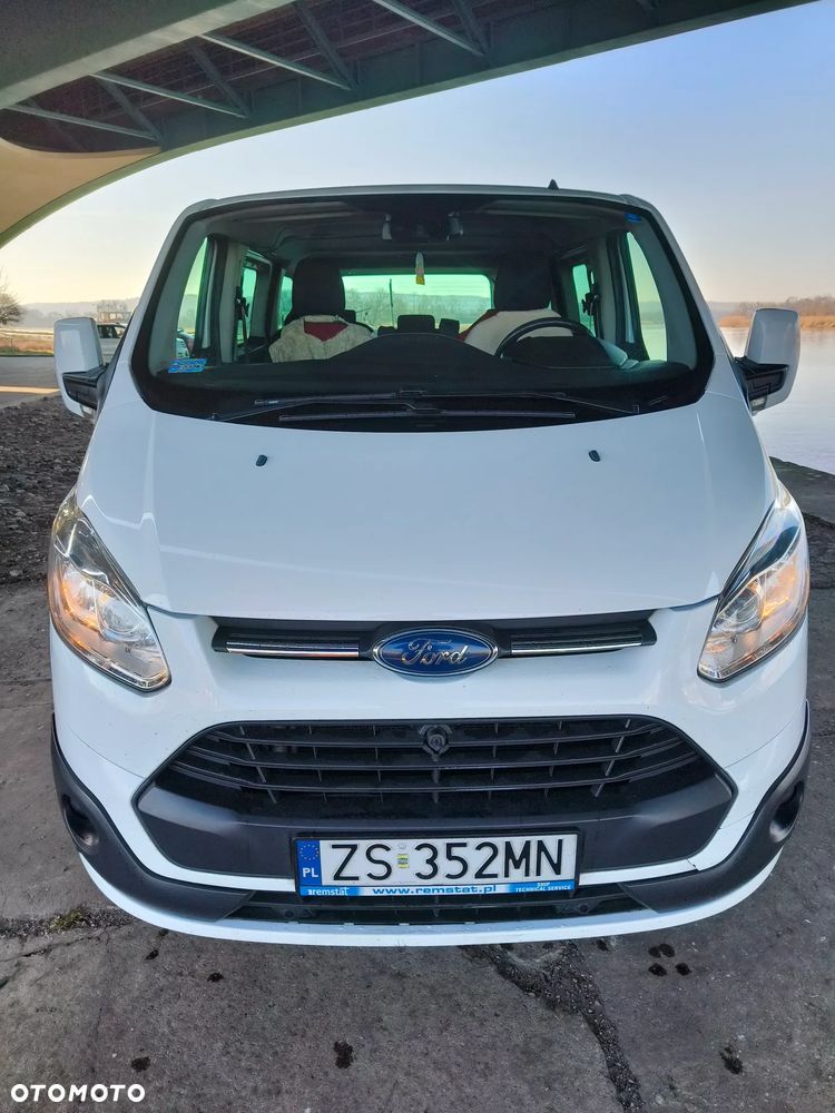 Ford Tourneo Custom 300 L2H1 VA Titanium - 8