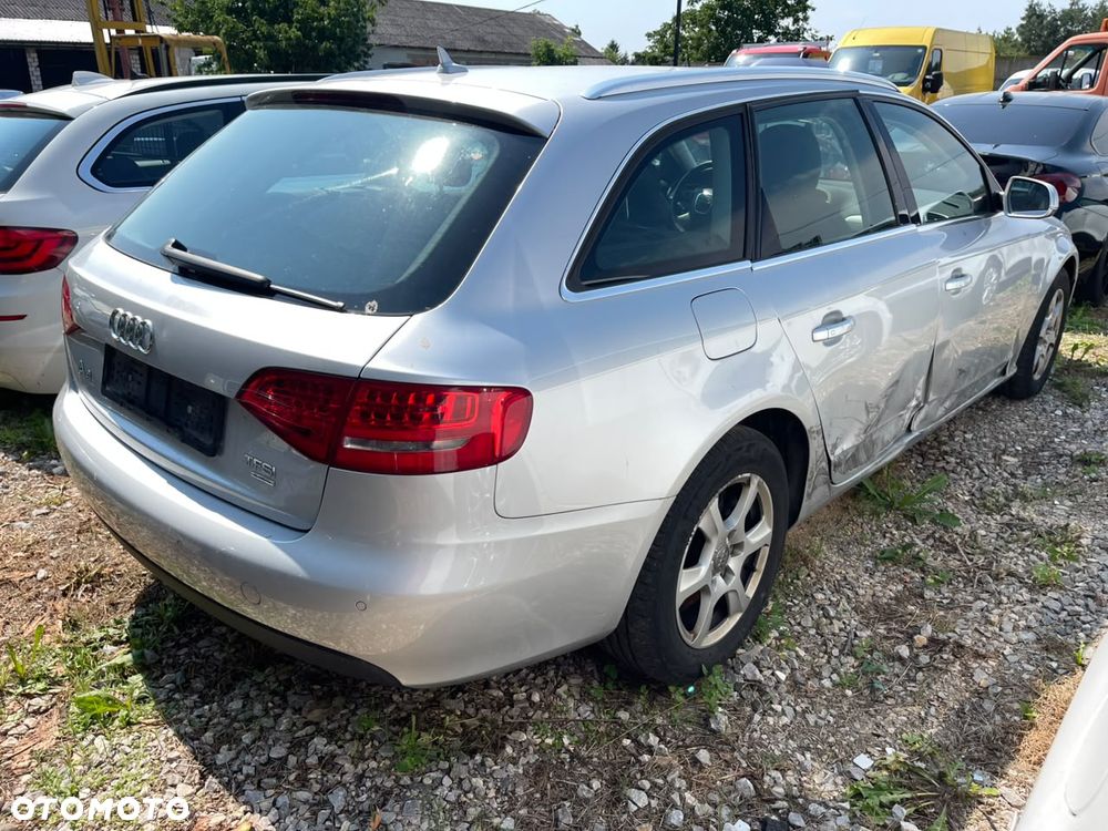 Audi A4 Avant 1.8 TFSI Quattro - 4
