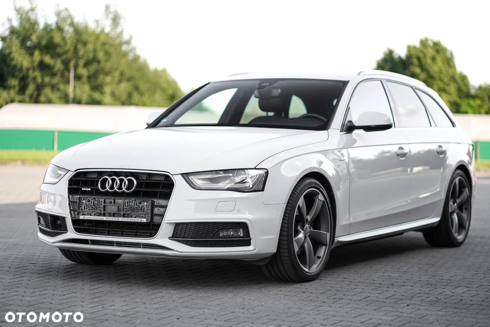 Audi A4 Avant 2.0 TDI Quattro Design S tronic - 31