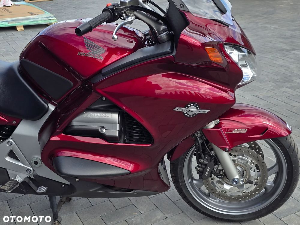 Honda ST - 12