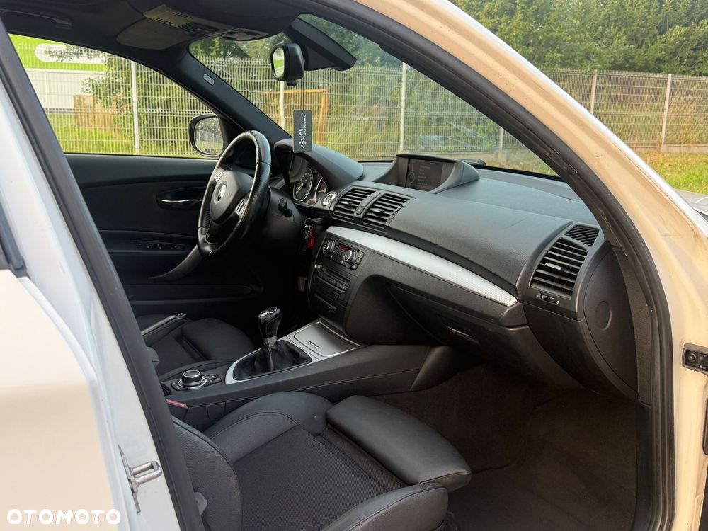 BMW Seria 1 116i - 13