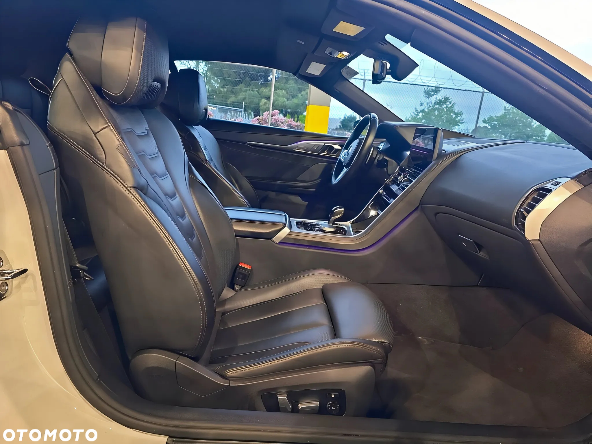 BMW Seria 8 840i Cabrio - 10