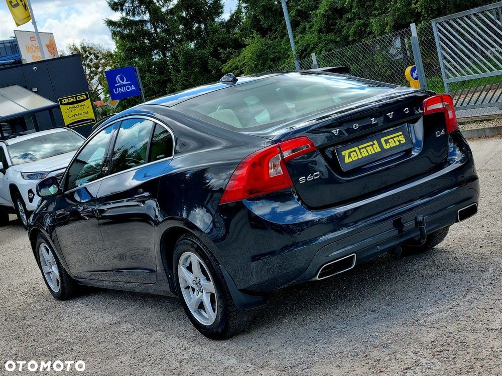 Volvo S60 D4 Momentum - 10
