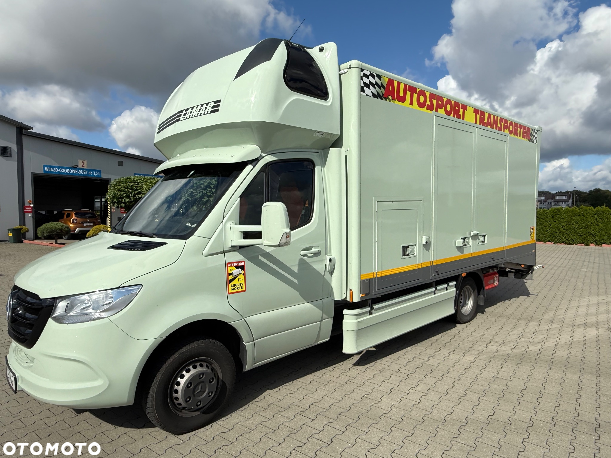 Mercedes-Benz Sprinter - 3