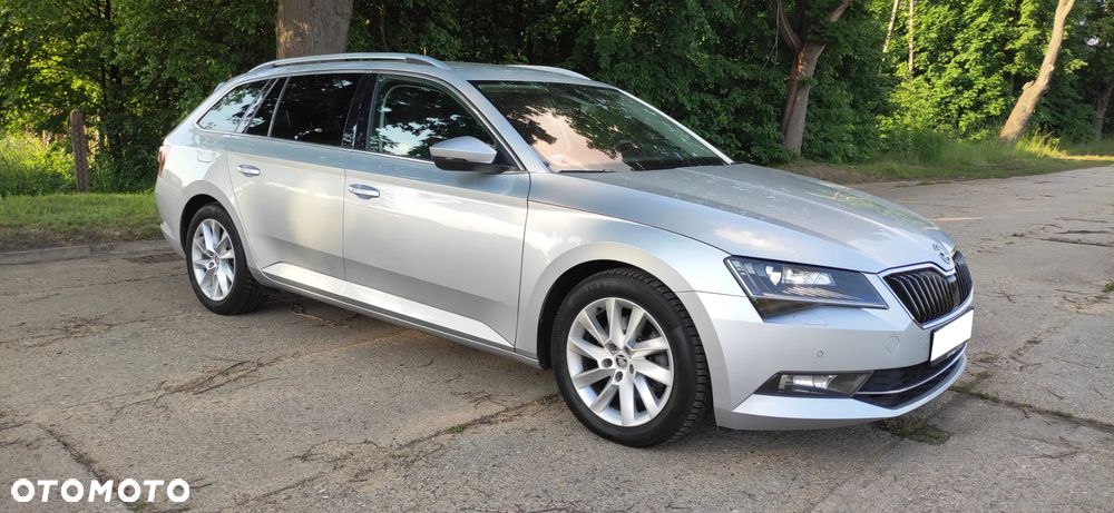 Skoda Superb 2.0 TDI DSG Ambition - 1