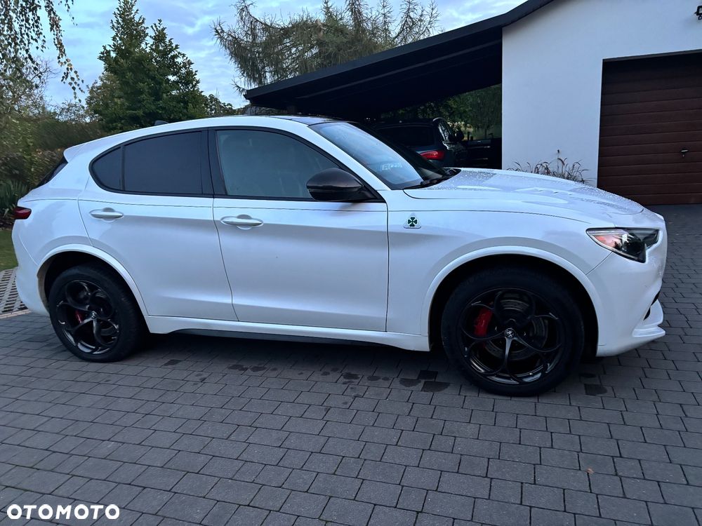 Alfa Romeo Stelvio 2.9 V6 Bi-Turbo Quadrifoglio Q4