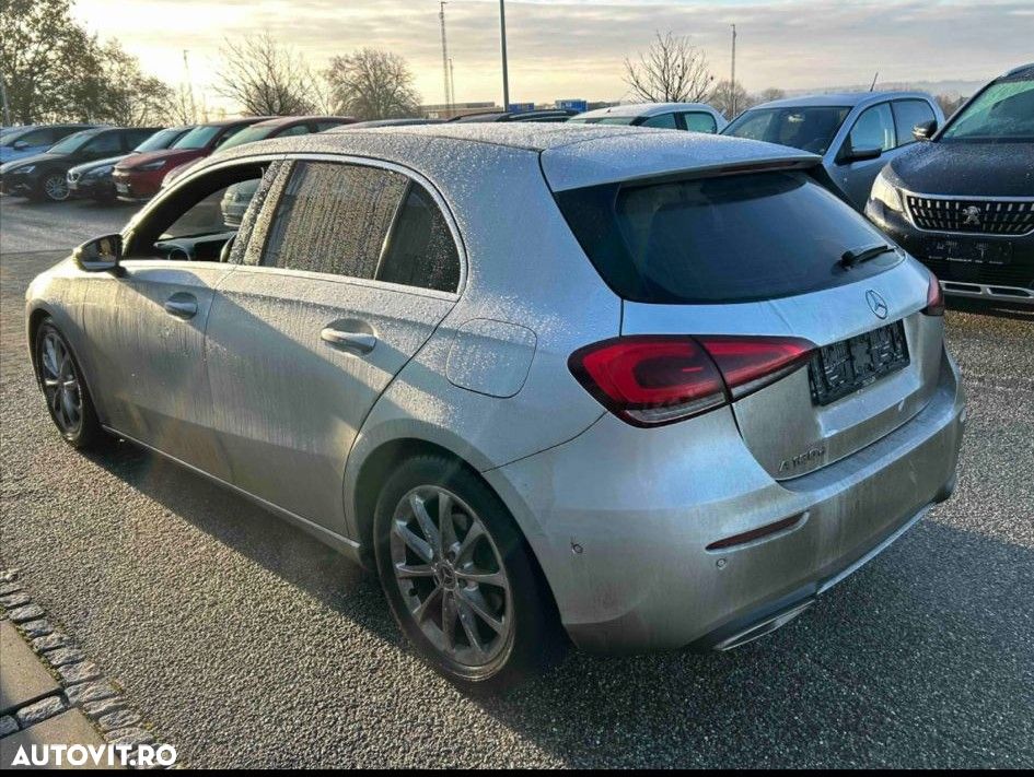 Mercedes-Benz A 180 d 7G-DCT - 3