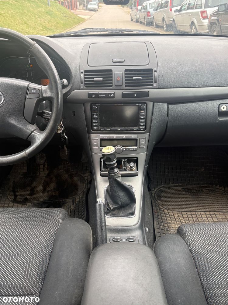 Toyota Avensis 2.0 D-4D Platinium - 17