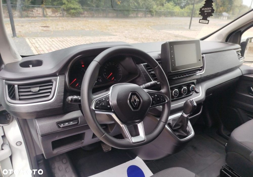 Renault Trafic - 11