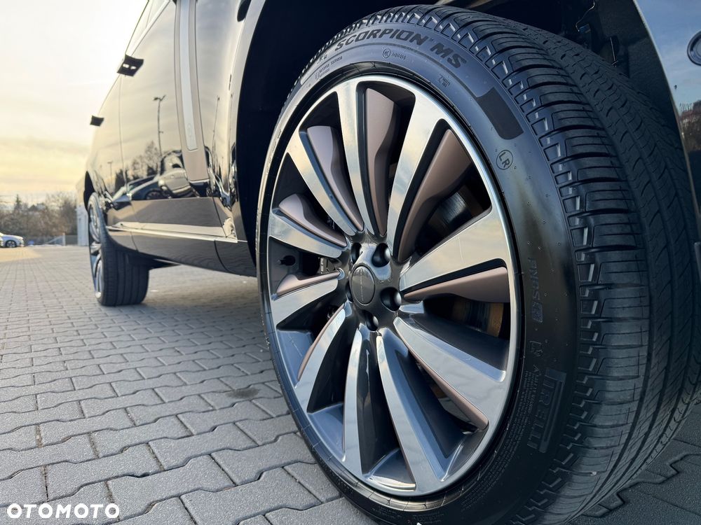 Land Rover Range Rover 4.4 V8 P535 LWB SV - 17