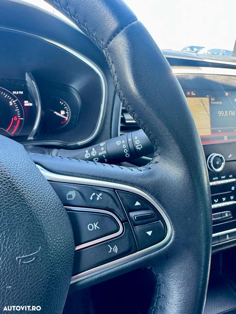 Renault Megane TCe 140 GPF LIMITED - 27