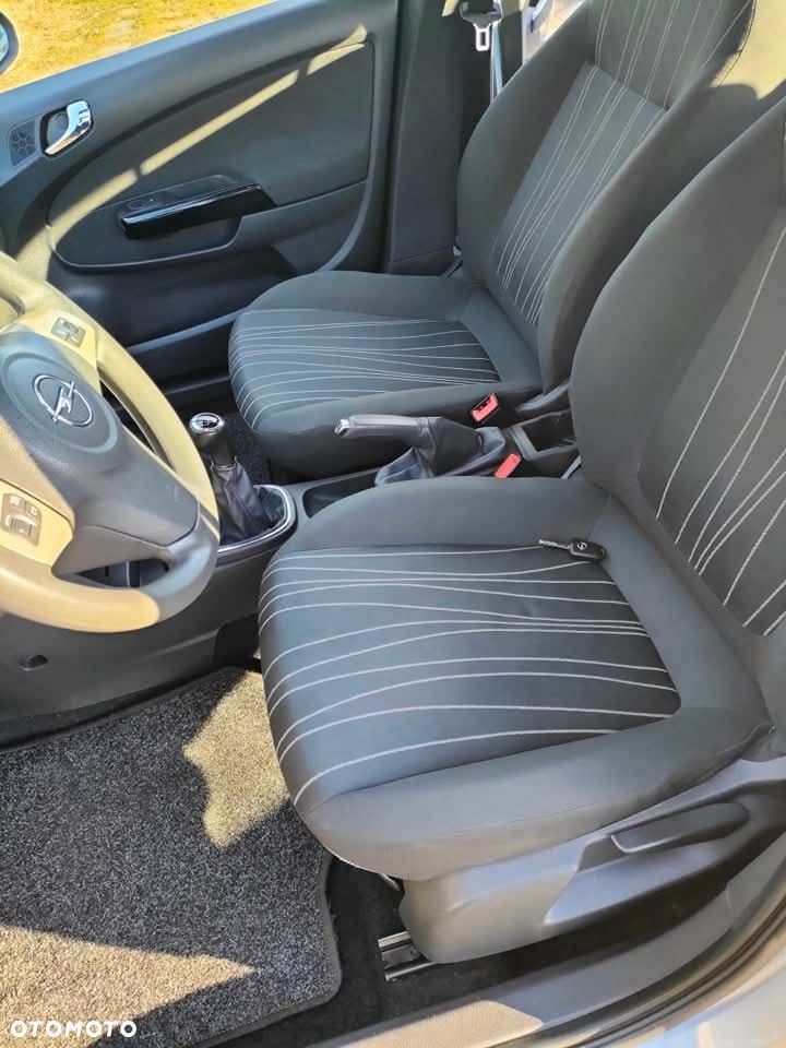 Opel Corsa 1.2 16V Enjoy - 4