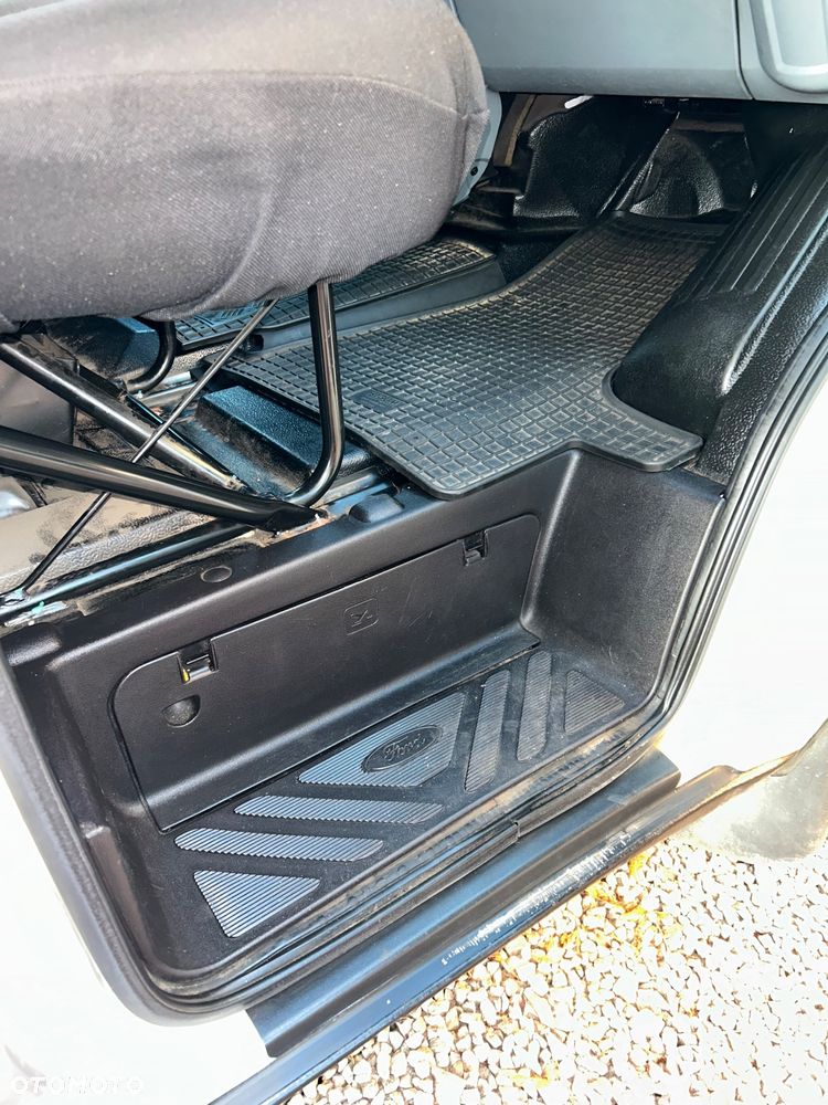 Ford Transit - 20