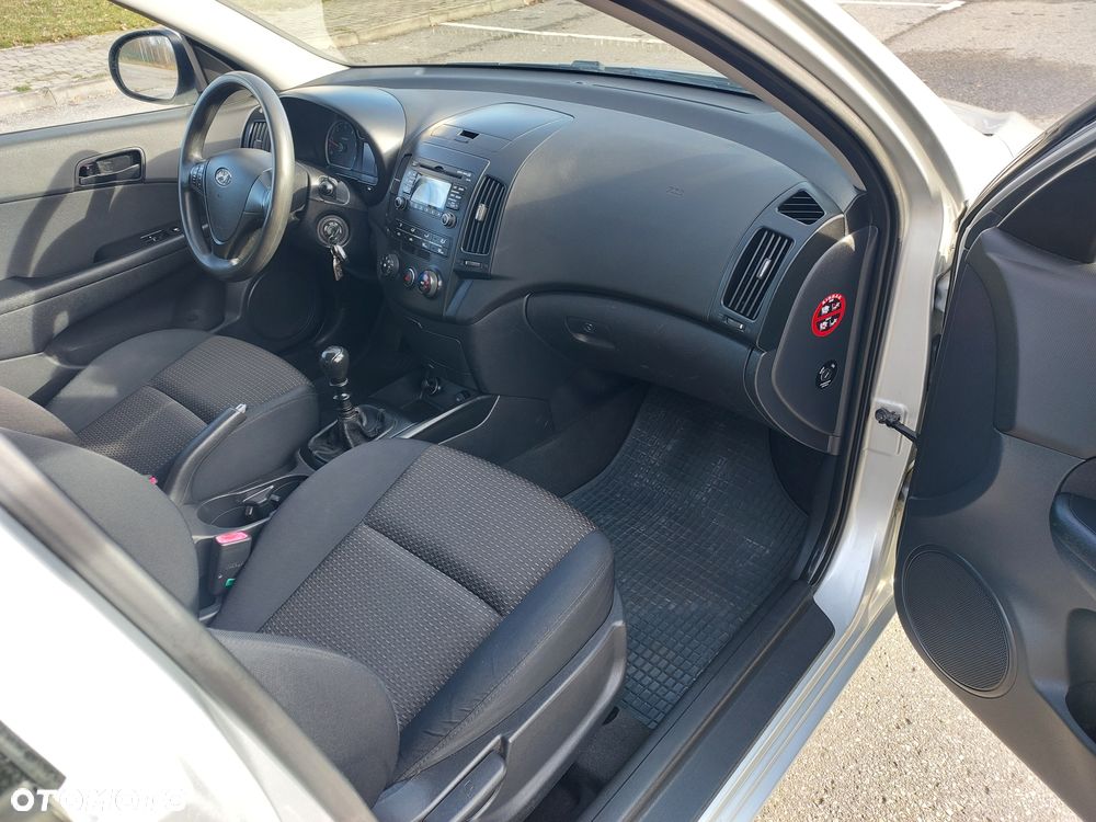 Hyundai i30 1.6 CRDi Comfort - 9