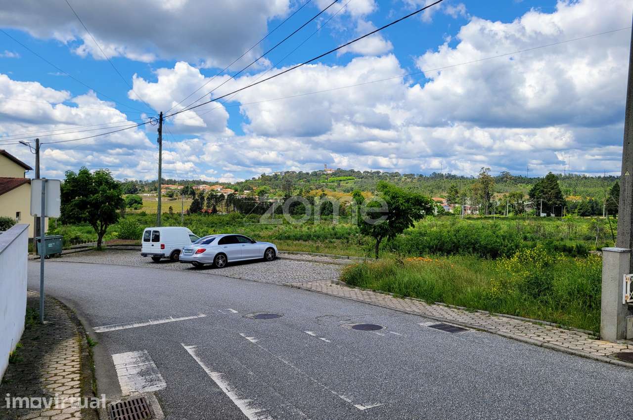 Terreno Urbano com 1220 m² em Almeidinha, Mangualde - Grande imagem: 2/16