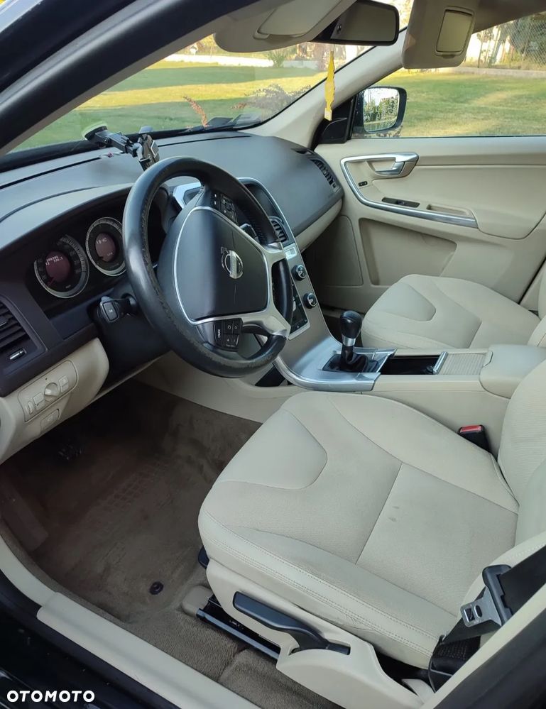 Volvo XC 60 D4 Kinetic - 5