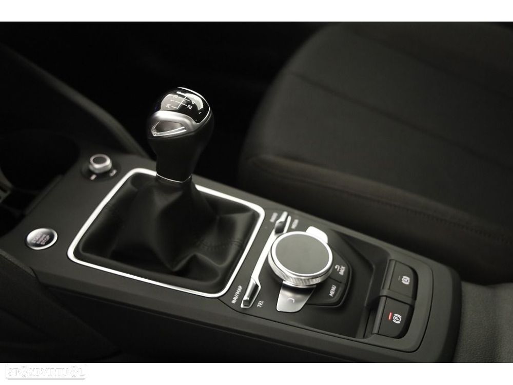 Audi Q2 30 TFSI - 26